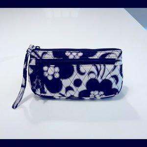 VERA BRADLEY WRISTLET